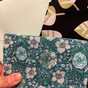 Fat quarter fabric set of 3 “green flowers”NEW